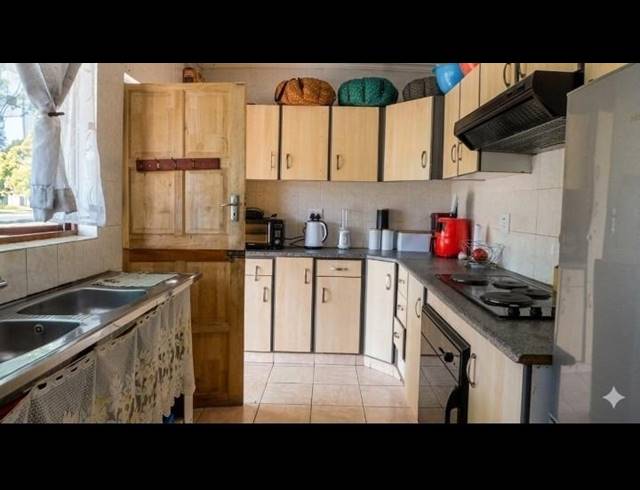 2 BEDROOM HOUSE FOR SALE IN MOORTON